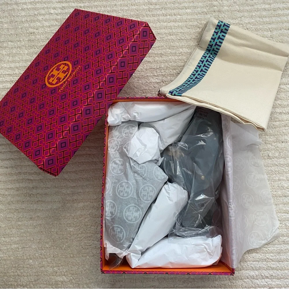 NWT Tory Burch Jessa Shearling Clogs perfect navy - Picture 13 of 14